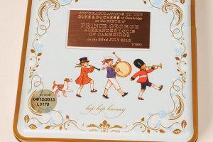 Biscuits mark Royal birth